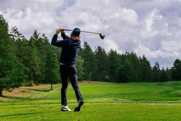 Golftur - din guide til den perfekte golfoplevelse